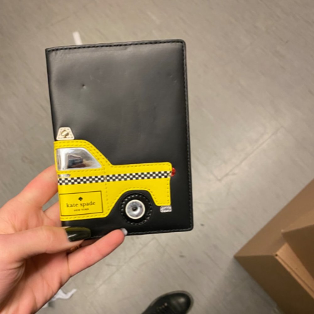 kate spade nouveau york taxi passport holder nwot - Picture 6 of 6